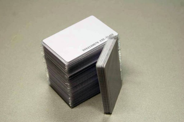 100 x Karta RFID transponder Unique do nadruku PCV